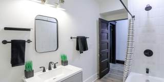 910 Sanders Street Gallery 36