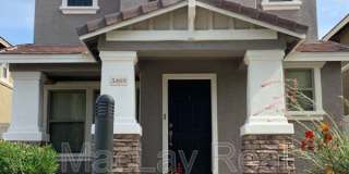 5809 E Hampton Ave Gallery 2