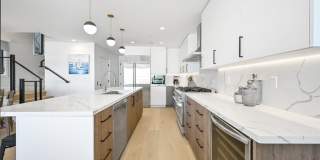 413 E Edgewater Avenue Gallery 22