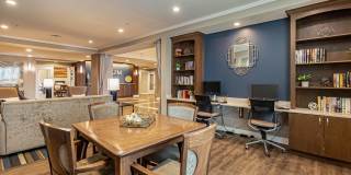 Album Quail Springs - 55+ Senior Living Community Gallery 11