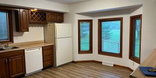 4 BEDROOM 2 FULL BATH MOVE IN READY!! Gallery 1