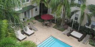 533 NE 3rd Ave Gallery 12