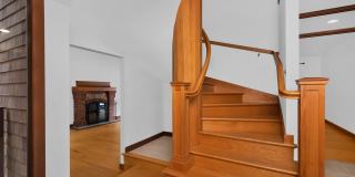 Private 4 Bedroom Retreat on 5-Acres Cottage Lake Gallery 8
