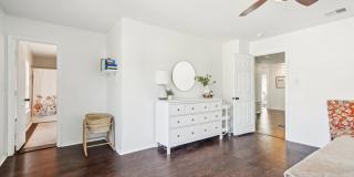 39 Longleaf Coral Gallery 24