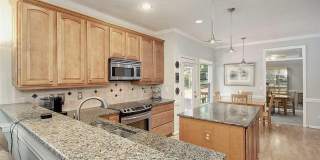 Room in 4 Bedroom Home at Daingerfield Dr Gallery 17