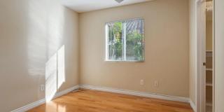 5512 Renaissance Avenue Gallery 26