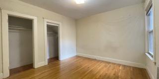 4bd/2Ba with Separate Offices (or Storage Rooms) Attached to Bedrooms; Heat/Hot Water Included! Gallery 8