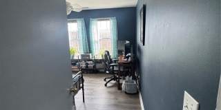 17 The Knolls Gallery 27