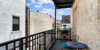 6-10 S STRAWBERRY Street Gallery 20