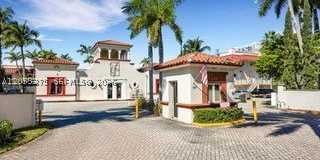 6709 N Kendall Dr Gallery 2