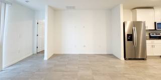 3 Bedroom 2 Bath with Double Car Garage in Poinciana! Gallery 12