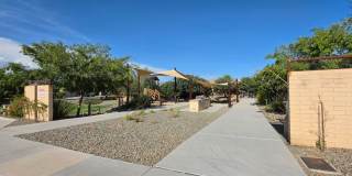 3BR house with Office in South Phoenix, huge backyard ,community pool & close to major retailers Gallery 10