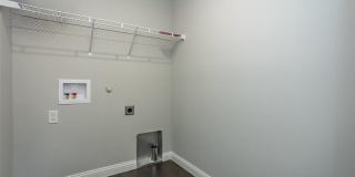 652 N Kansas Street Gallery 14