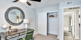 The Julia Gallery 17