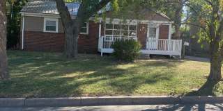 3 Bedroom 1 bath on the East Side Gallery 1