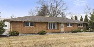 1114 E Goldspur Drive Gallery 1