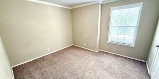 *MOVE IN SPECIAL* Gorgeous Four Bedroom Home with Covered Patio Near Medical Center!! Gallery 26