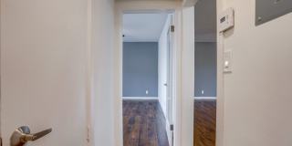 Apartment Complex Near SoFi Stadium with Pool, BBQ Area, Gym and Parking. Gallery 14