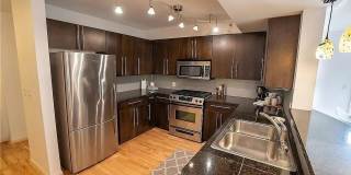 Beautiful 2 Bed / 2 Bath Condo in the Heart of Capitol Hill, Seattle Gallery 5