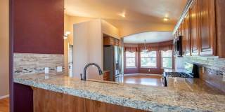 5 Bedroom Home in Windsor Colorado Gallery 16