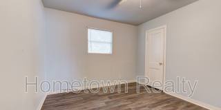9809 N McKinley Avenue Gallery 21