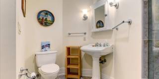 225 Channel Lane Gallery 54