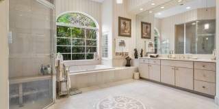 2540 Fairway Island Drive Gallery 29