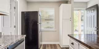 918 Fremont Avenue Gallery 10