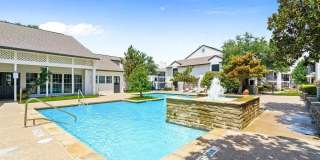 Tides on Hulen Gallery 3