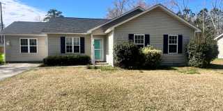 Sweet Living on Sweet Bay Drive - Move in Ready! Gallery 1