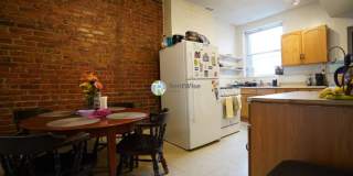 9 Vernon St. Gallery 5