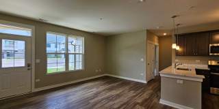 Chestnut - 2Br/2Ba Rental Home - First Floor Gallery 8