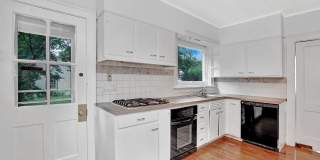 121 KENSINGTON Avenue Gallery 12