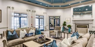 Huntington at King Farm Gallery 36