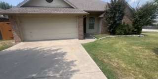 1005 Winding Road Gallery 1