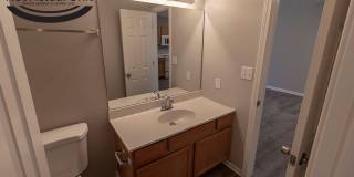 Super cute 3 bedroom duplex Gallery 16