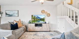 Spacious 3 Bedroom Townhouse-Style Condo Near Buckley SFB Gallery 5