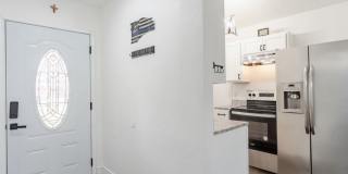 416 Oakwood Street Gallery 1