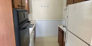 Convenient Leesburg Living – Walk to Leesburg High School! Gallery 5