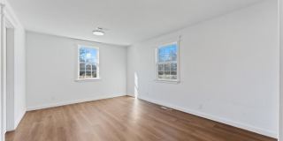 5748 N Graham Road Gallery 21