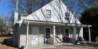 1 Bedroom 1 Bath Triplex Call Burlington Rentals tom set up a viewing 336-228-7368 Gallery 1