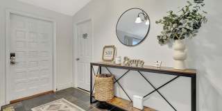1104 Jackpine Street Gallery 17