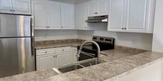 Summer Brook Apartments Gallery 6