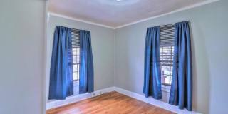 Knoxville 37917 - 3 bedroom, 2 bath Craftsman Home - Contact Ryan Fogarty (865) 333-4840 Gallery 15