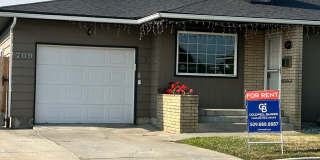 Charming 3-Bedroom, 1.5-Bath Home with Pool & Outdoor Entertaining Oasis Gallery 1