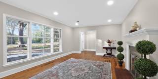 Newly updated home in West Burlington Gallery 11