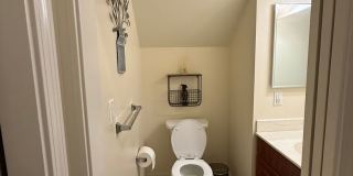 3 Bedroom 2.5 bath Single Family home with extra loft area 2 car garage and extra parking stall with PV! Gallery 18