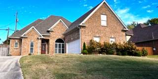 Size and Space in Beautiful Bluff Park Gallery 1