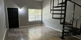 300 Lozes Avenue Gallery 7
