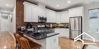 3935 South Wells St. Gallery 3